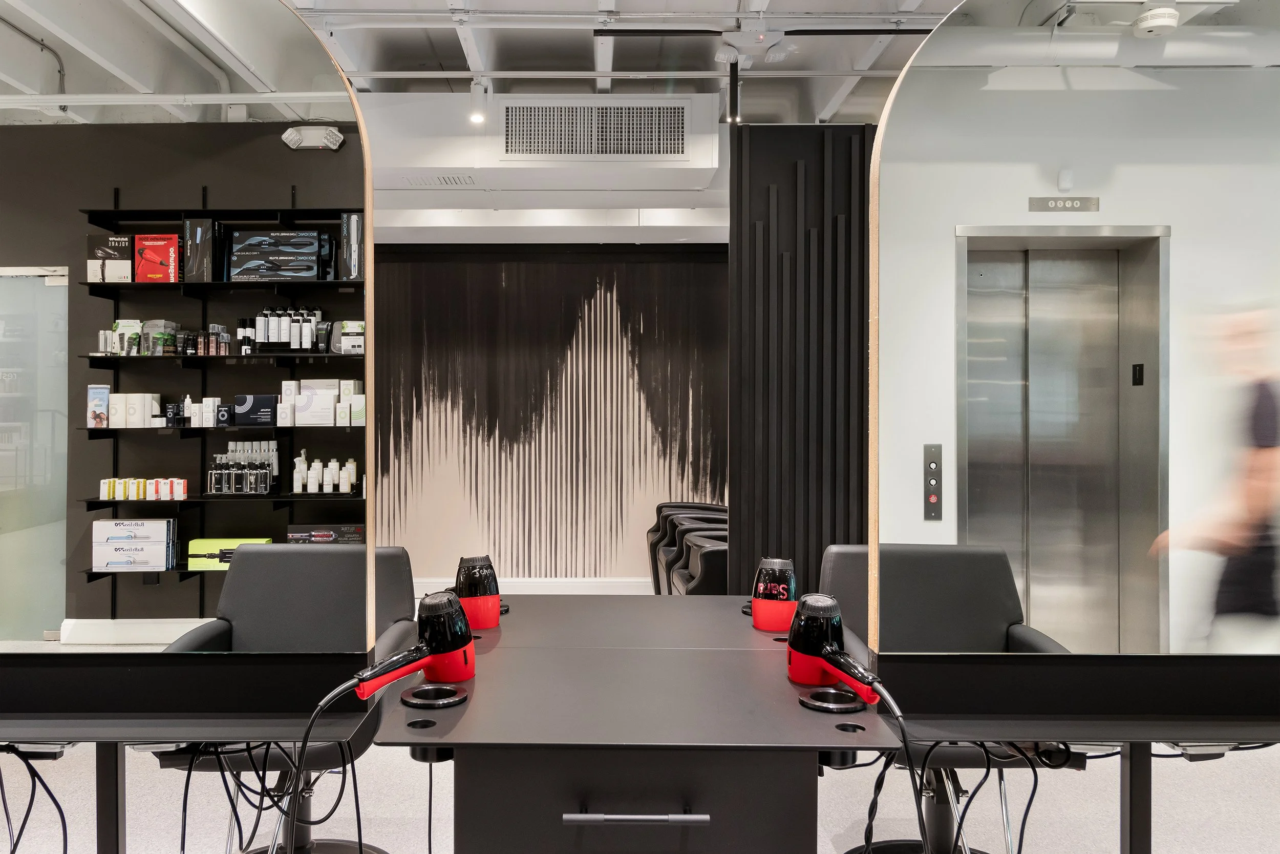 Birmingham salon — photo 7